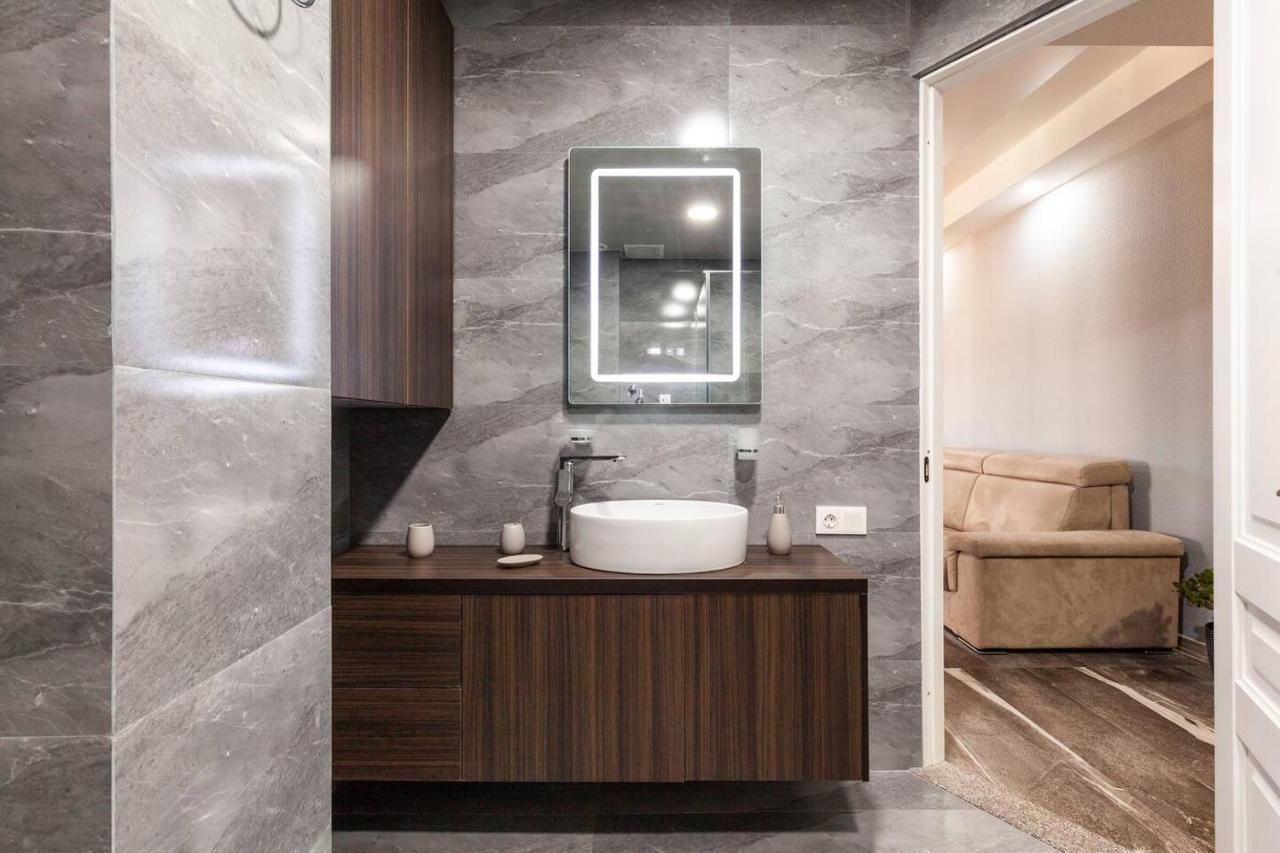 Veli Group Apartment In Old City Kutaisi Exteriér fotografie