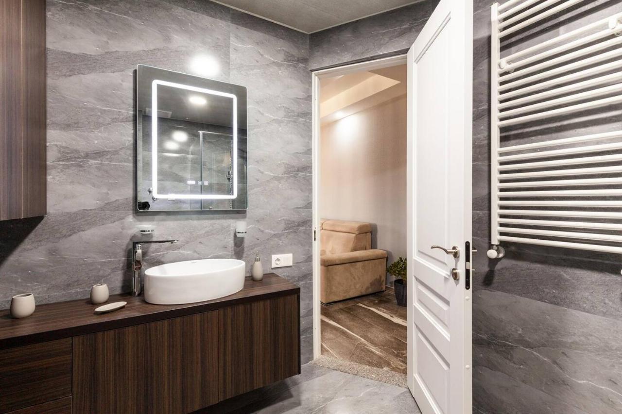Veli Group Apartment In Old City Kutaisi Exteriér fotografie