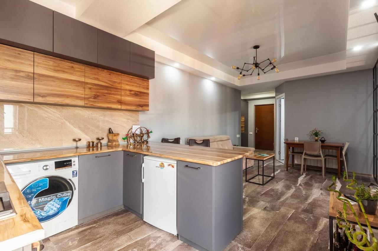 Veli Group Apartment In Old City Kutaisi Exteriér fotografie